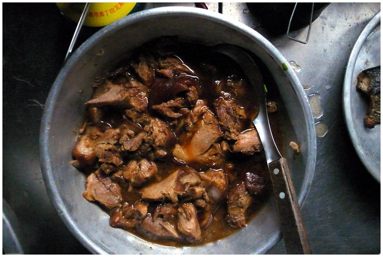 2010-7-13 下午 05-17-11-第一天晚飯.JPG